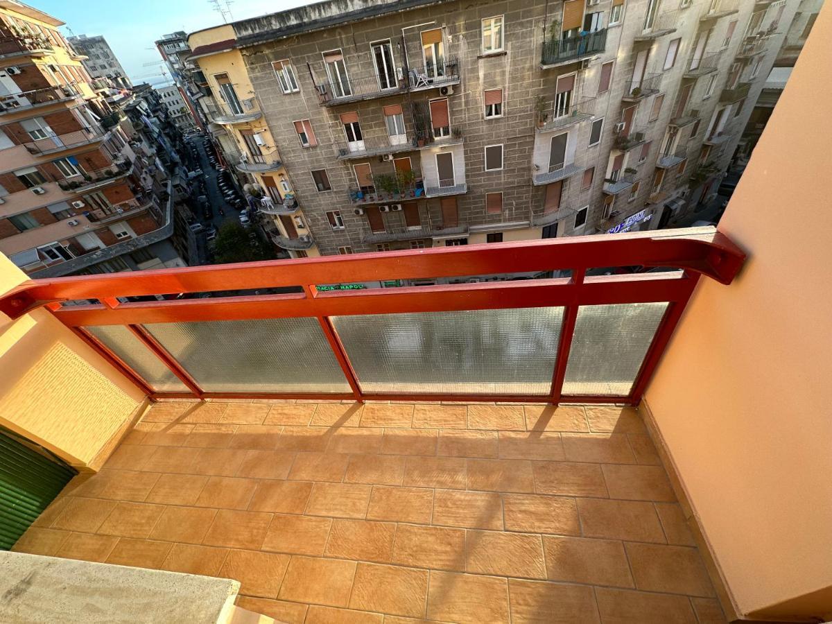 B&B Off Rooms And Relax Neapel Exterior foto