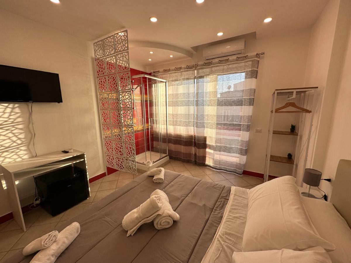 B&B Off Rooms And Relax Neapel Exterior foto